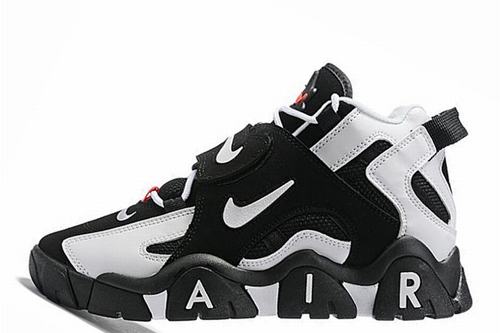 Air Barrage Mid QS Black White-09