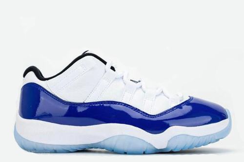 Air Jordan 11 Low WMNS Concord