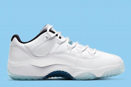 Air Jordan 11 Low Legend Blue