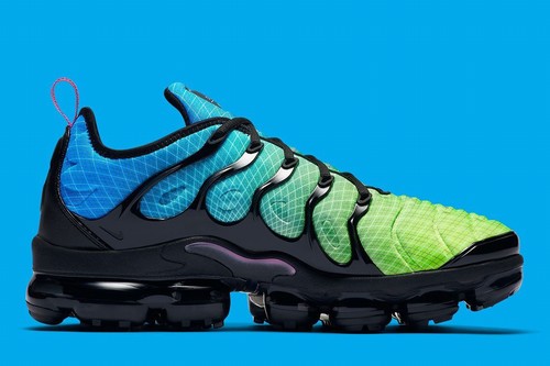 Air VaporMax Plus Black Blue Green