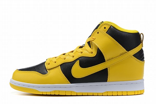 Dunk SB High Yellow Black