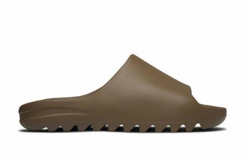 Yeezy Slide Earth Brown Women