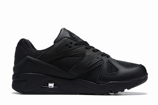 Air Structure Triax 91 Black