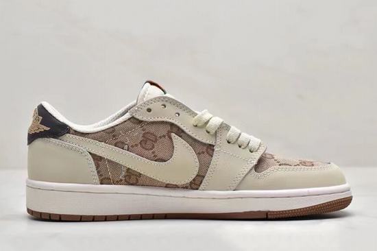 Travis Scott x Air Jordan 1 Low Sand GC