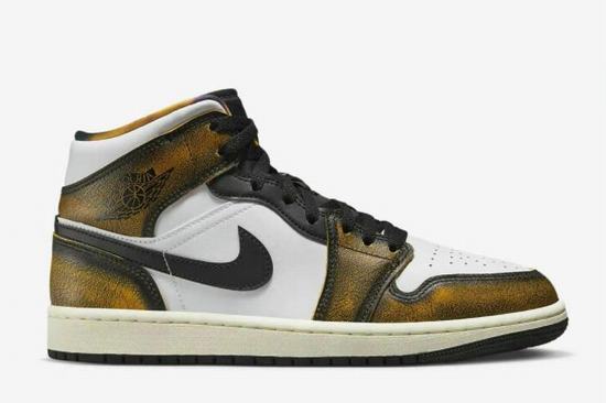 Air Jordan 1 Mid Wear- Away