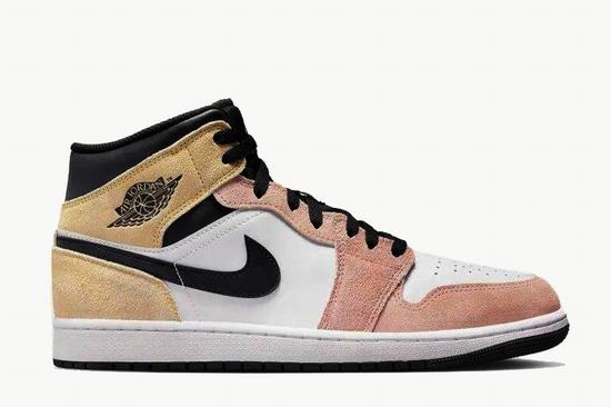 Retro Air Jordan 1 Mid Flight Club