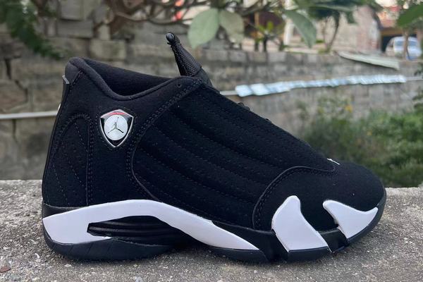 Air Jordan 14 Retro Black White