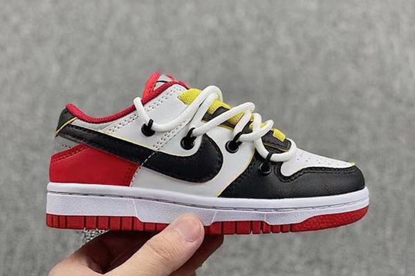 Dunk SB Low Kids White Black Red