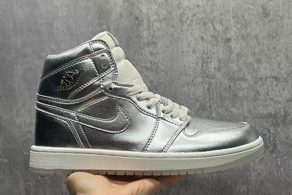 Air Jordan 1 Higher Metal Silver