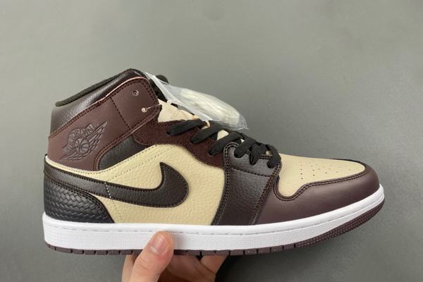 Air Jordan 1 Mid SE Coffee Black Beige